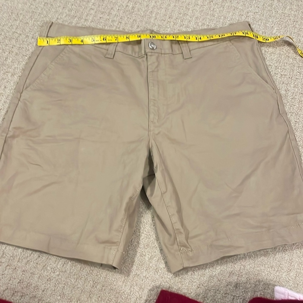 Eddie Bauer legend wash fit slim size 36 men khaki shorts